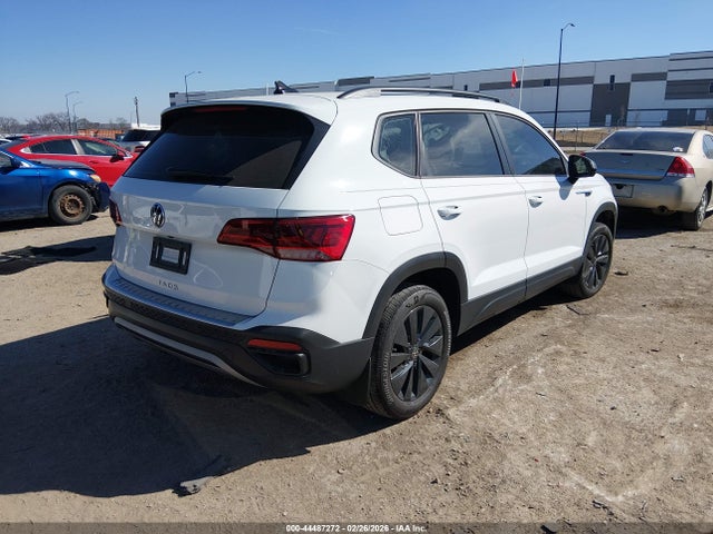 Продаж на аукціоні авто 2024 Volkswagen Taos 1.5t S, vin: 3VV5X7B29RM105494, номер лоту: 44487272