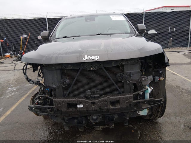2019 Jeep Grand Cherokee Summit 4x4 მანქანა იყიდება აუქციონზე, vin: 1C4RJFJG6KC695864, აუქციონის ნომერი: 44487289