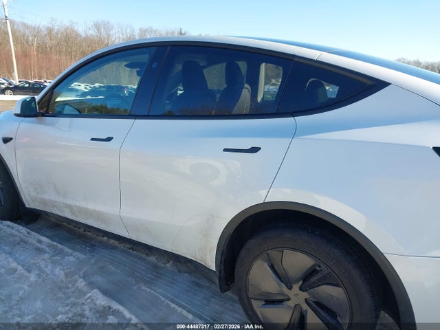 7SAYGDEE0TF374031 Tesla Model Y Long Range Launch Series/premium All-wheel Drive