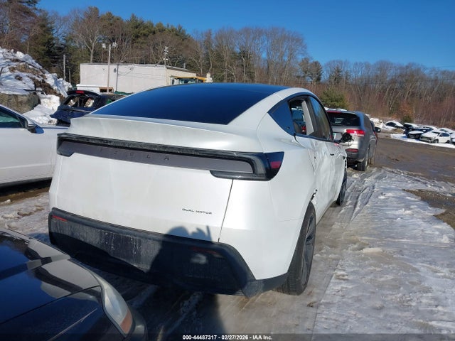 7SAYGDEE0TF374031 Tesla Model Y Long Range Launch Series/premium All-wheel Drive