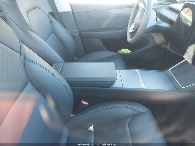 7SAYGDEE0TF374031 Tesla Model Y Long Range Launch Series/premium All-wheel Drive