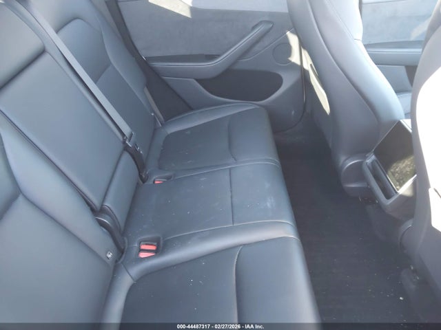 7SAYGDEE0TF374031 Tesla Model Y Long Range Launch Series/premium All-wheel Drive