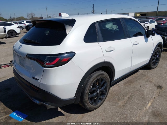 2024 HONDA HR-V 3CZRZ1H52RM711528 Photo 3