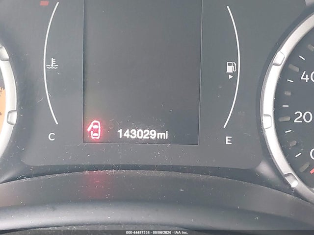 2017 Jeep Renegade Altitude 4x4 მანქანა იყიდება აუქციონზე, vin: ZACCJBBB4HPE69568, აუქციონის ნომერი: 44487338