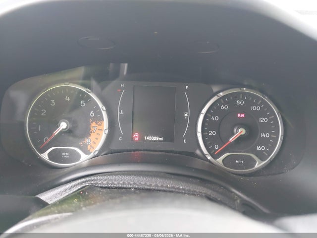 2017 Jeep Renegade Altitude 4x4 მანქანა იყიდება აუქციონზე, vin: ZACCJBBB4HPE69568, აუქციონის ნომერი: 44487338