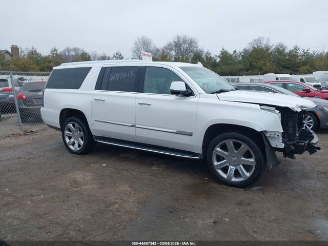 2018 Cadillac Escalade Esv Luxury მანქანა იყიდება აუქციონზე, vin: 1GYS4HKJ8JR103806, აუქციონის ნომერი: 44487343