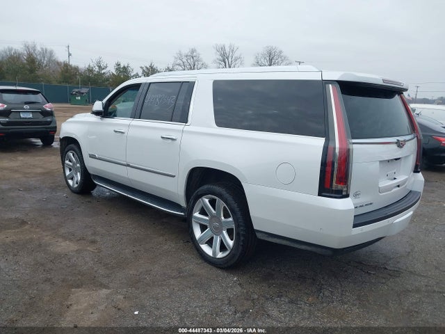 2018 CADILLAC ESCALADE ESV 1GYS4HKJ8JR103806 Photo 2