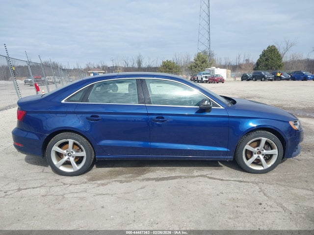 44487363 :رقم المزاد ، WAUBFGFF2F1089694 vin ، 2015 Audi A3 2.0t Premium مزاد بيع