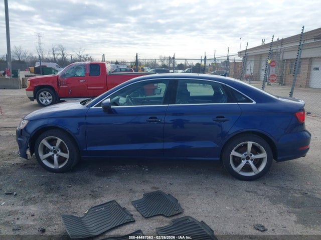 44487363 :رقم المزاد ، WAUBFGFF2F1089694 vin ، 2015 Audi A3 2.0t Premium مزاد بيع