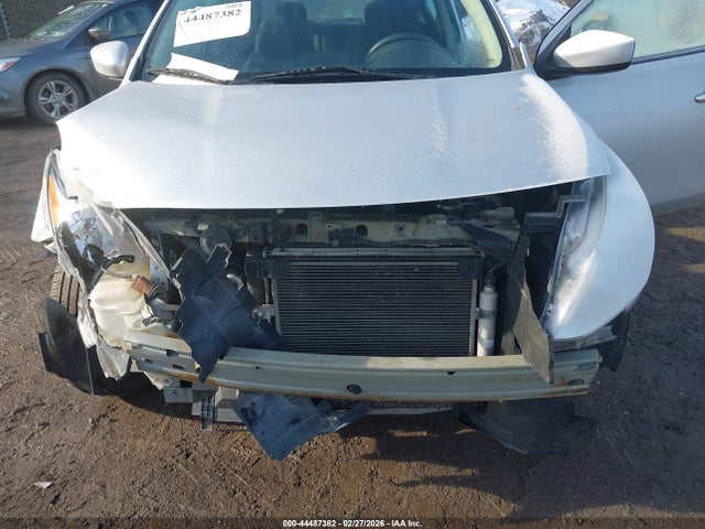 Nissan Versa 1.6 Sv 2015 3N1CN7AP4FL824505 Image 10