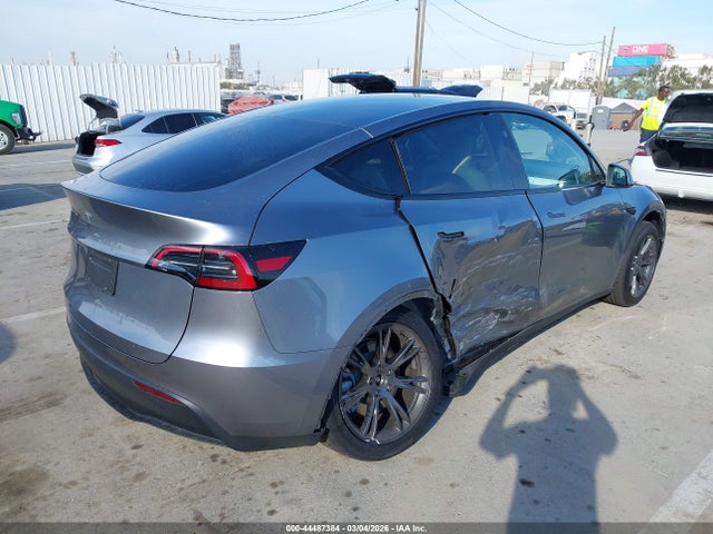 7SAYGDED9SF311676 Tesla Model Y Long Range Dual Motor Rear-wheel Drive