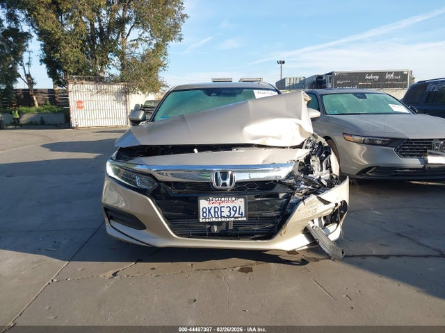 1HGCV1F1XKA084699 Honda ACCORD LX