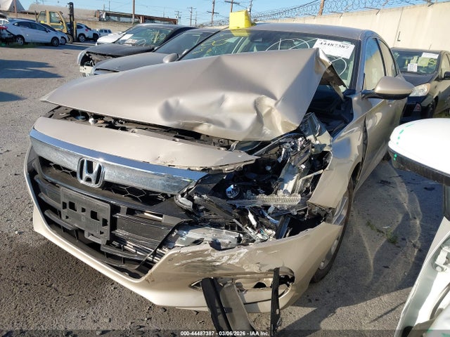 1HGCV1F1XKA084699 Honda ACCORD LX