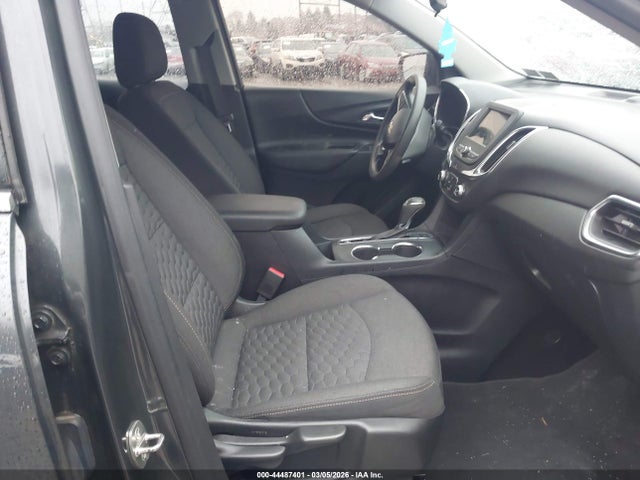 2GNAXUEV0K6186555 Chevrolet EQUINOX LT