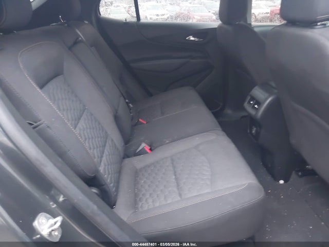 2GNAXUEV0K6186555 Chevrolet EQUINOX LT