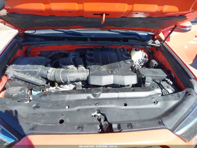 2024 TOYOTA 4RUNNER JTERU5JR7R6296842 Photo 9