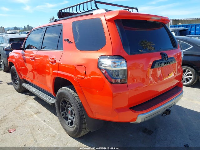 2024 TOYOTA 4RUNNER JTERU5JR7R6296842 Photo 2