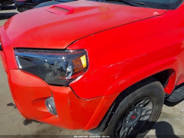 2024 TOYOTA 4RUNNER JTERU5JR7R6296842 Photo 5