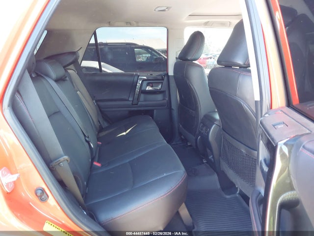 2024 TOYOTA 4RUNNER JTERU5JR7R6296842 Photo 7
