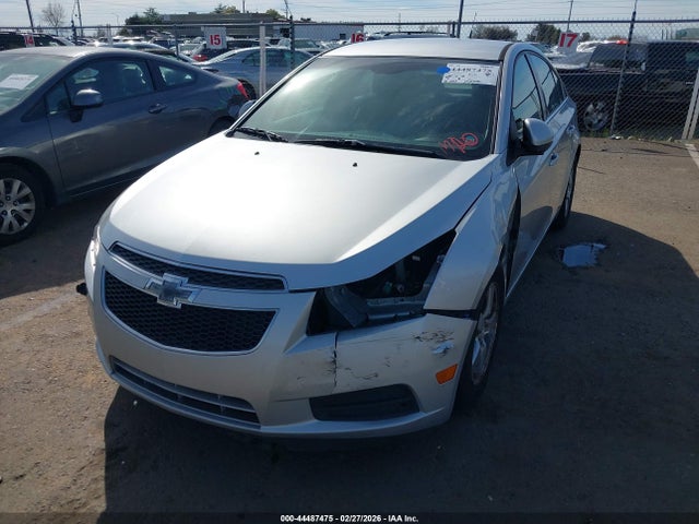 Chevrolet Cruze 1lt Auto 2014 1G1PC5SB9E7246540 Image 2