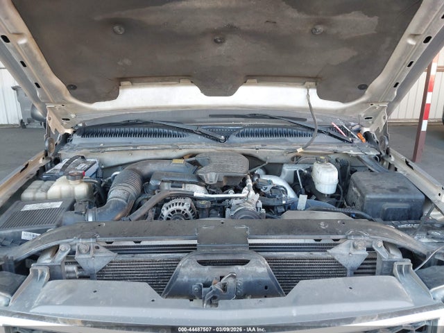 44487507 :رقم المزاد ، 1gCJK33225F914591 vin ، 2005 Chevrolet Silverado 3500 Lt مزاد بيع