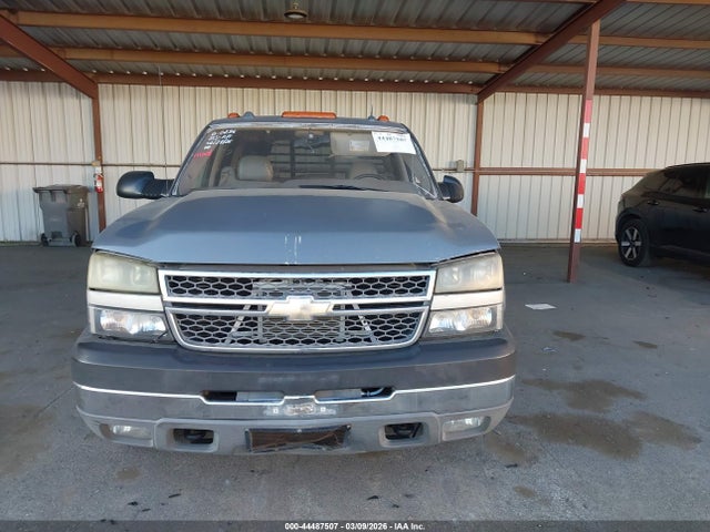 44487507 :رقم المزاد ، 1gCJK33225F914591 vin ، 2005 Chevrolet Silverado 3500 Lt مزاد بيع