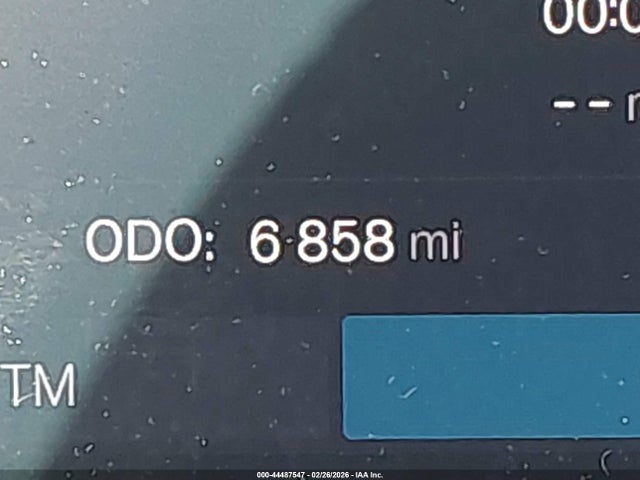 44487547 :رقم المزاد ، YV4L12UM4S2517311 vin ، 2025 Volvo Xc40 B5 Ultra Dark Theme مزاد بيع