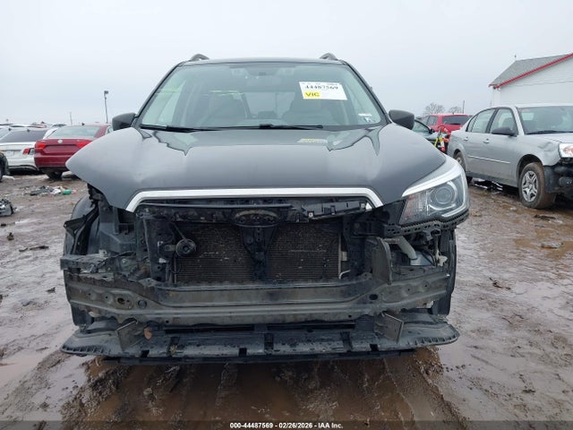 44487569 :رقم المزاد ، JF2SKACC1KH439874 vin ، 2019 Subaru Forester مزاد بيع