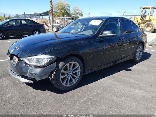 WBA8E1G36HNU17306 BMW 320i