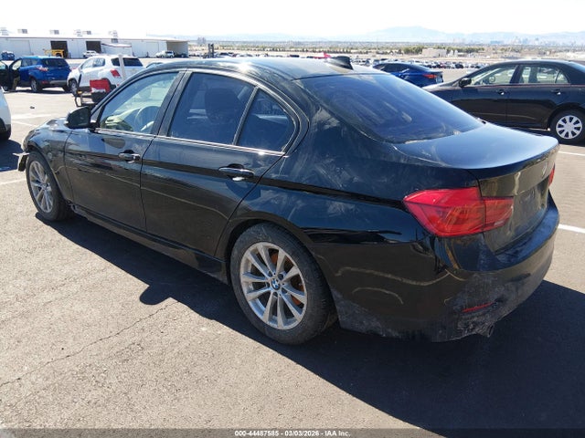 WBA8E1G36HNU17306 BMW 320i