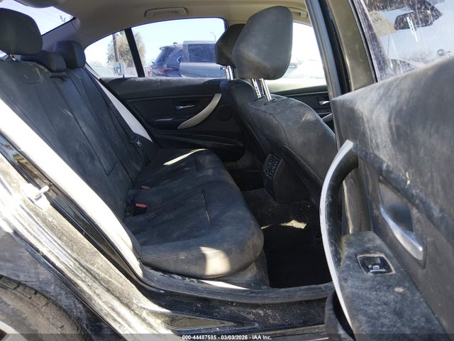 WBA8E1G36HNU17306 BMW 320i