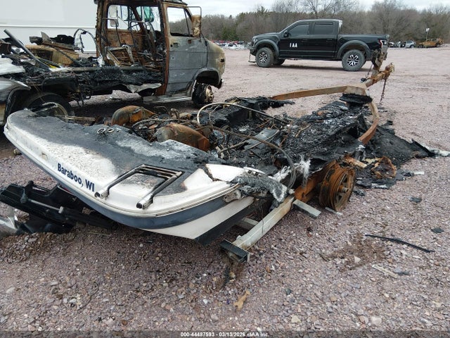 Продажа на аукционе авто 2001 Bayliner Other, vin: BIYB20BVK001, номер лота: 44487593