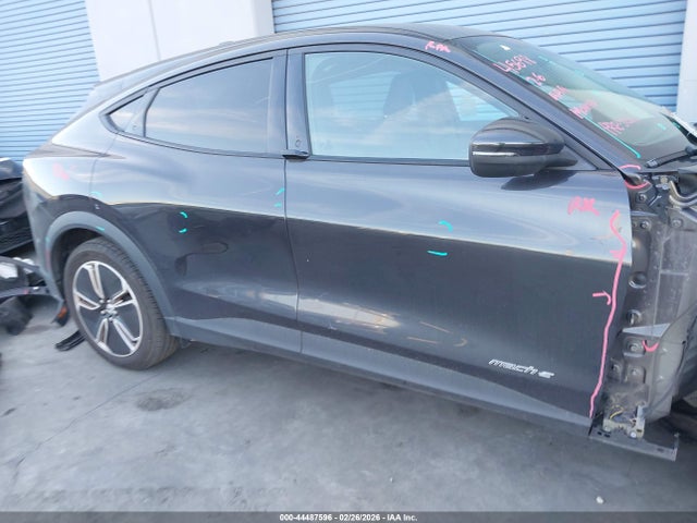 Ford Mustang Mach-e Select 2022 3FMTK1RM4NMA17676 Image 14