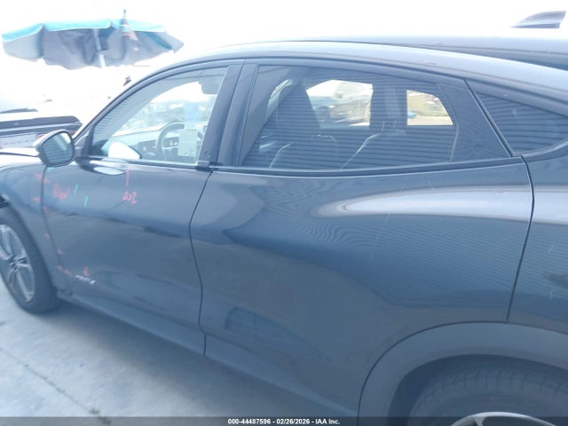 Ford Mustang Mach-e Select 2022 3FMTK1RM4NMA17676 Image 15
