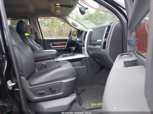 44487599 :رقم المزاد ، 1D7RB1GT3BS614738 vin ، 2011 Ram Ram 1500 Laramie مزاد بيع