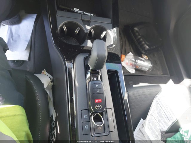 JTDACAAU6T3071757 Toyota Prius Nightshade