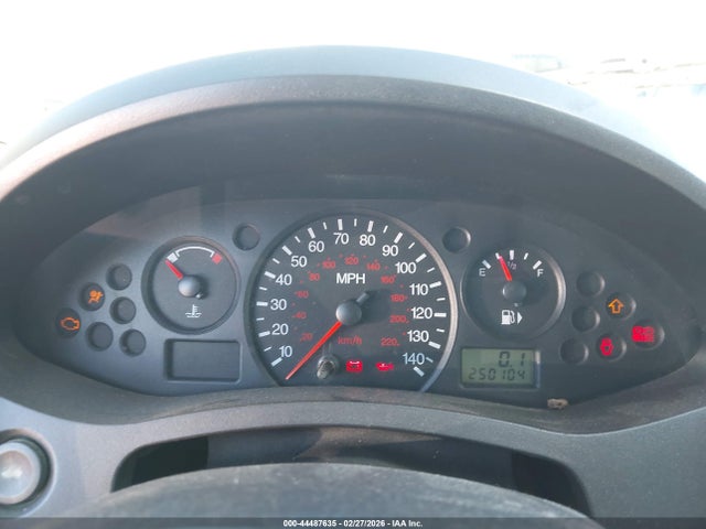 2005 FORD FOCUS 3FAFP31N55R111951 Photo 6