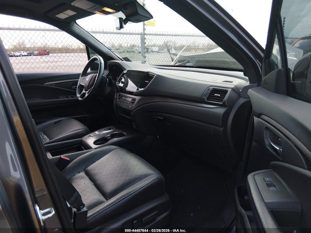 2021 HONDA PASSPORT 5FNYF7H58MB004900 Photo 4