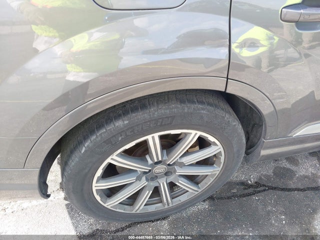 44487668 :رقم المزاد ، WA1LABF71HD009721 vin ، 2017 Audi Q7 3.0t Premium مزاد بيع