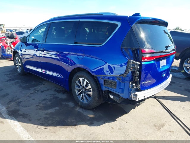 2021 CHRYSLER PACIFICA HYBRID 2C4RC1L73MR544615 Photo 2