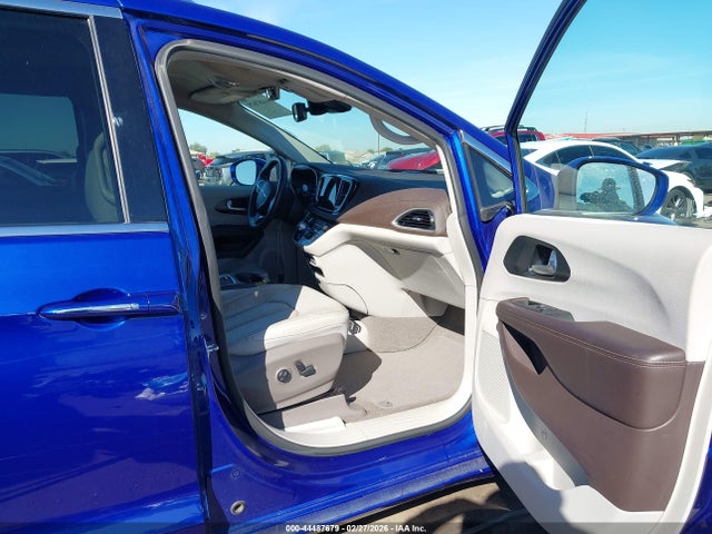 2021 CHRYSLER PACIFICA HYBRID 2C4RC1L73MR544615 Photo 4