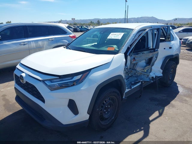 2T3H1RFV8RC268733 Toyota RAV4 LE