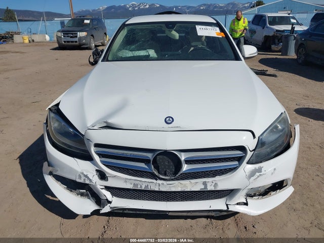 55SWF4JB0FU076617 Mercedes-Benz C 300