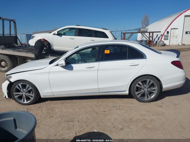 55SWF4JB0FU076617 Mercedes-Benz C 300