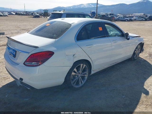 55SWF4JB0FU076617 Mercedes-Benz C 300