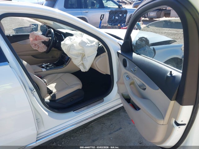55SWF4JB0FU076617 Mercedes-Benz C 300