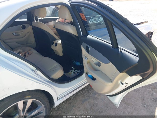 55SWF4JB0FU076617 Mercedes-Benz C 300