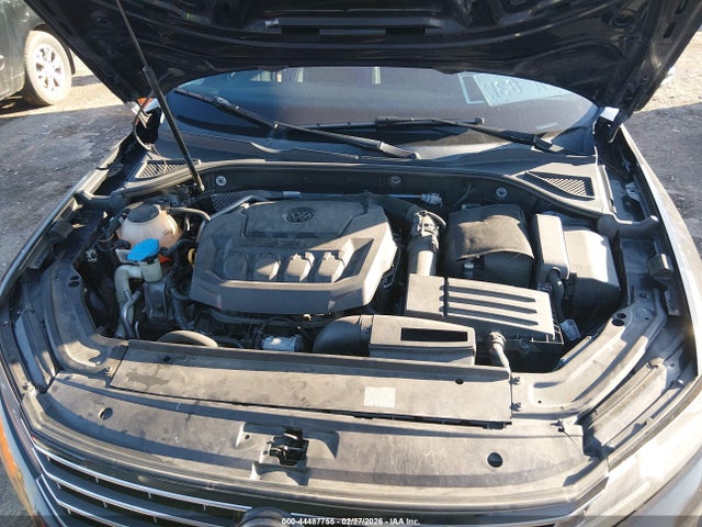 44487755 :رقم المزاد ، 1VWBA7A30JC003646 vin ، 2018 Volkswagen Passat 2.0t Se مزاد بيع