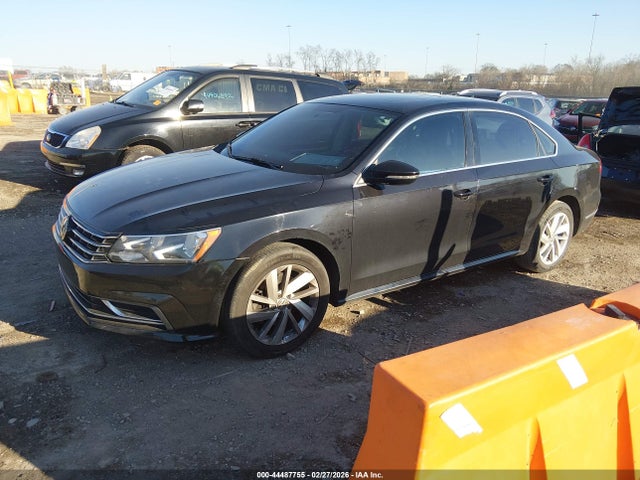 44487755 :رقم المزاد ، 1VWBA7A30JC003646 vin ، 2018 Volkswagen Passat 2.0t Se مزاد بيع