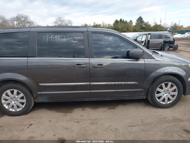 Продаж на аукціоні авто 2015 Chrysler Town & Country Touring, vin: 2C4RC1BG7FR695431, номер лоту: 44487762